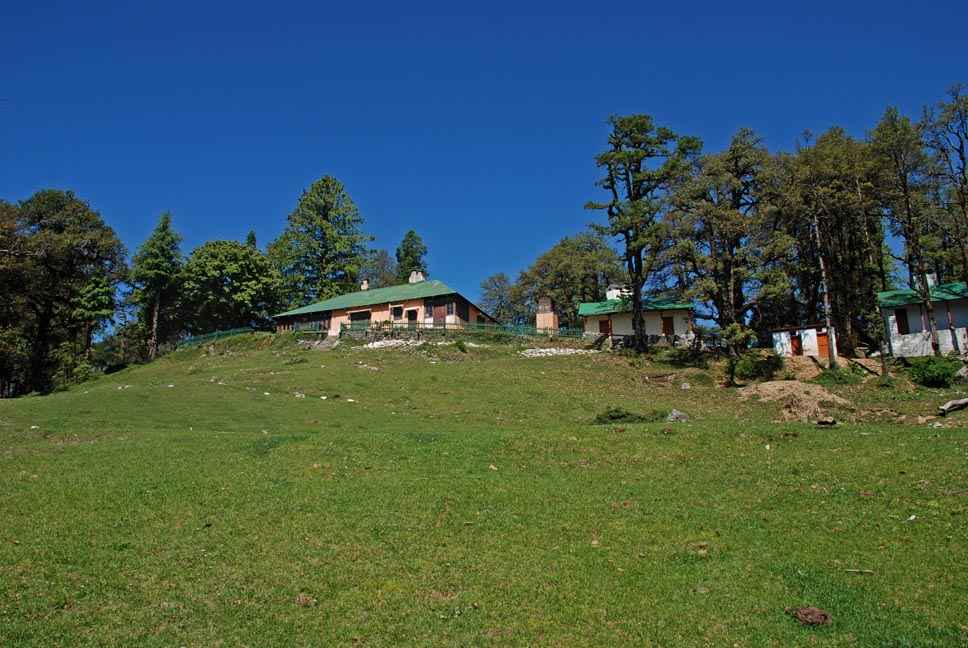 Top 5 Investment-Ready Locations in Dehradun for 2025:  Mussoorie Road 